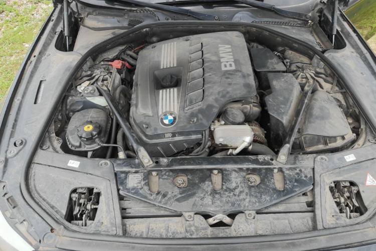 Used BMW 5 Series 2013 530Li Leading Model Engine Bay