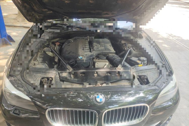 Used BMW 5 Series 2013 535Li Luxury Model Engine Bay