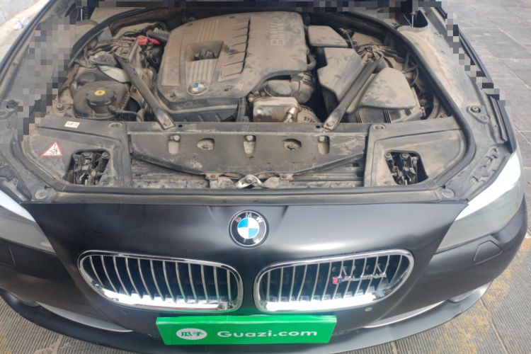 Used BMW 5 Series 2013 530i Luxury Touring Edition Engine Bay