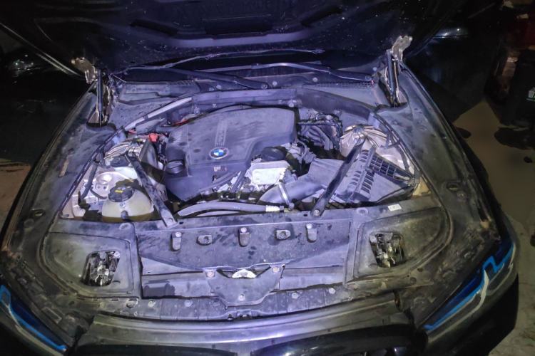 Used BMW 5 Series 2013 525Li Luxury Model Engine Bay