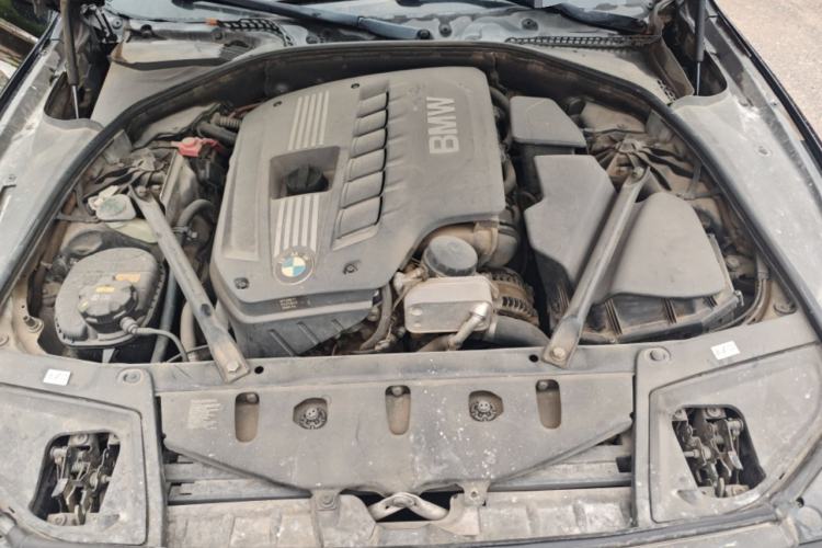 Used BMW 5 Series 2013 530Li Leading Model Engine Bay