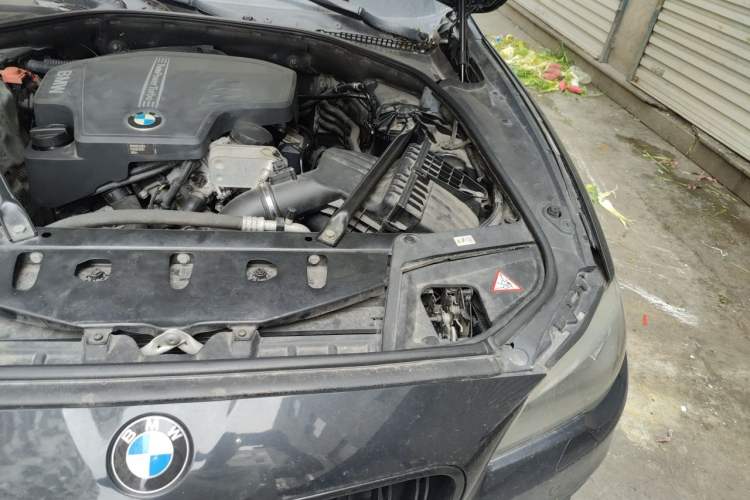 Used BMW 5 Series 2013 520Li Elegant Edition Engine Bay Left