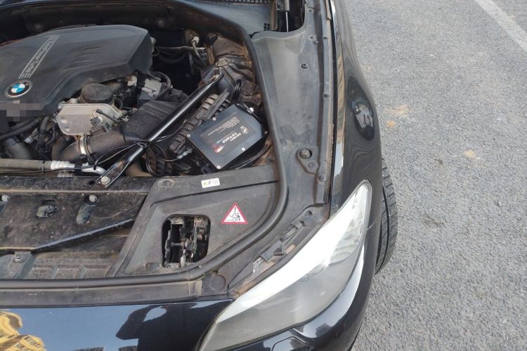 Used BMW 5 Series 2013 525Li Luxury Model Engine Bay Left