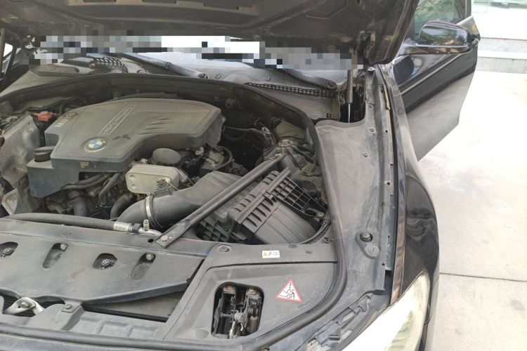 Used BMW 5 Series 2013 525Li Leading Model Engine Bay Left