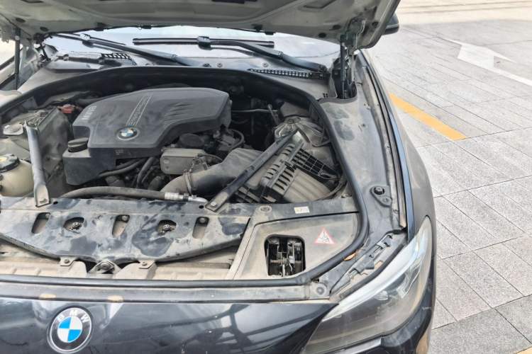 Used BMW 5 Series 2013 525Li Zhuole Edition Engine Bay Left