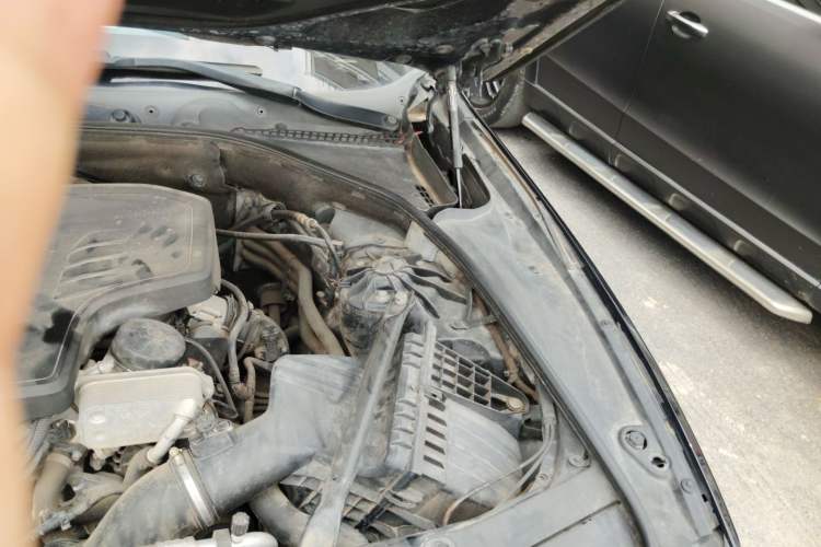 Used BMW 5 Series 2013 520Li Elegant Edition Engine Bay Left