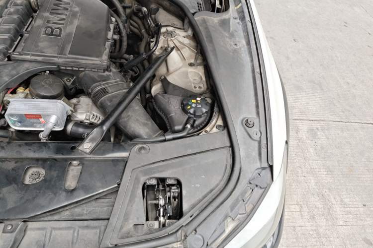 Used BMW 5 Series 2013 535Li Luxury Model Engine Bay Left