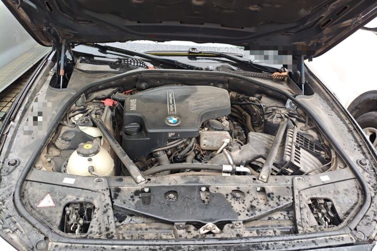 Used BMW 5 Series 2013 525Li Luxury Model Engine Bay