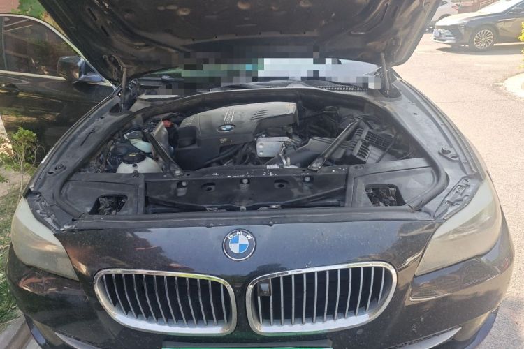 Used BMW 5 Series 2013 525Li Leading Model Engine Bay