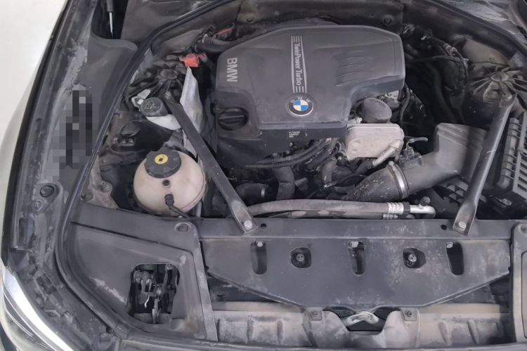 Used BMW 5 Series 2013 525Li Luxury Model Engine Bay Right