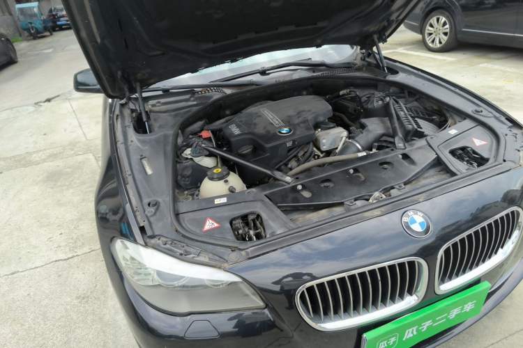 Used BMW 5 Series 2013 520Li Elegant Edition Engine Bay Right