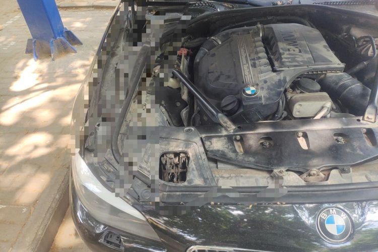 Used BMW 5 Series 2013 535Li Luxury Model Engine Bay Right