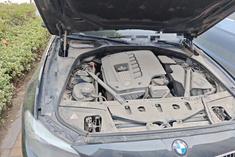 Used BMW 5 Series 2013 530Li Leading Model Engine Bay Right