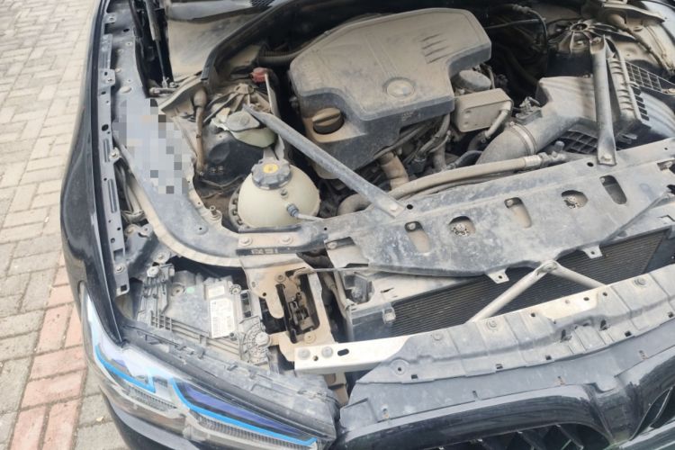 Used BMW 5 Series 2013 525Li Leading Model Engine Bay Right