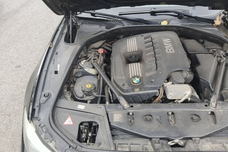 Used BMW 5 Series 2013 530Li Leading Model Engine Bay Right