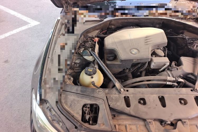 Used BMW 5 Series 2013 520Li Elegant Edition Engine Bay Right