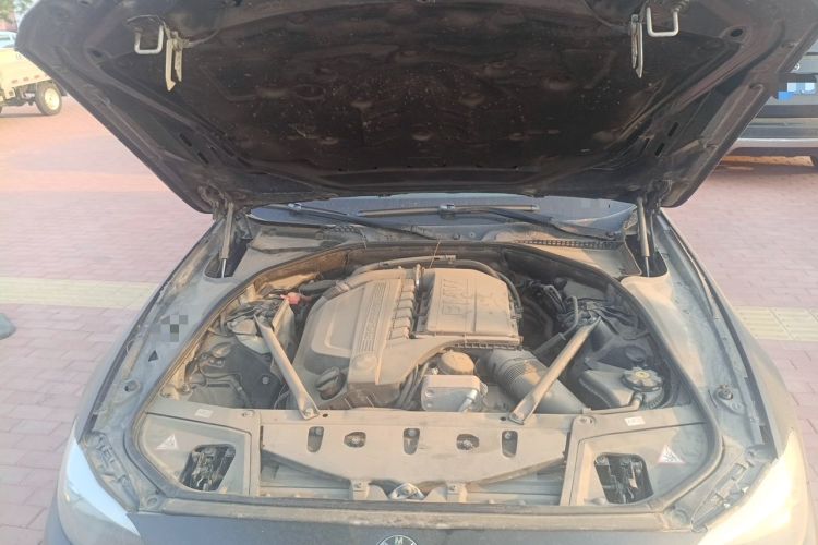 Used BMW 5 Series 2013 535Li Leading Model Engine Bay