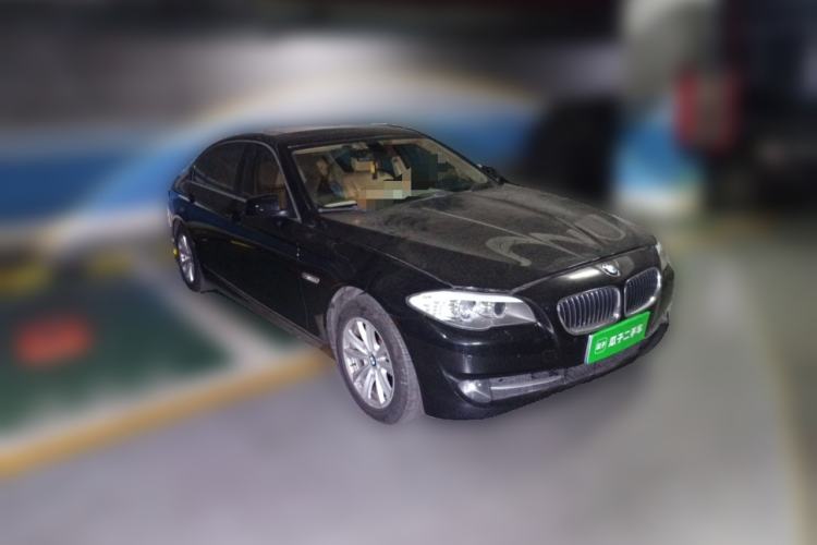 Used BMW 5 Series 2013 525Li Luxury Model Front Right 45 Deg