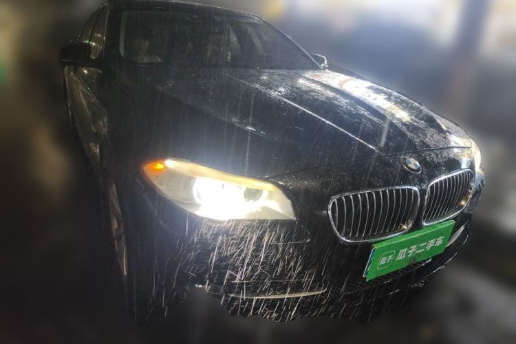 Used BMW 5 Series 2013 525Li Leading Model Front Right 45 Deg