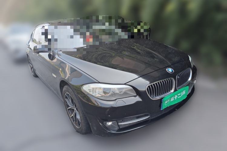 Used BMW 5 Series 2013 525Li Leading Model Front Right 45 Deg