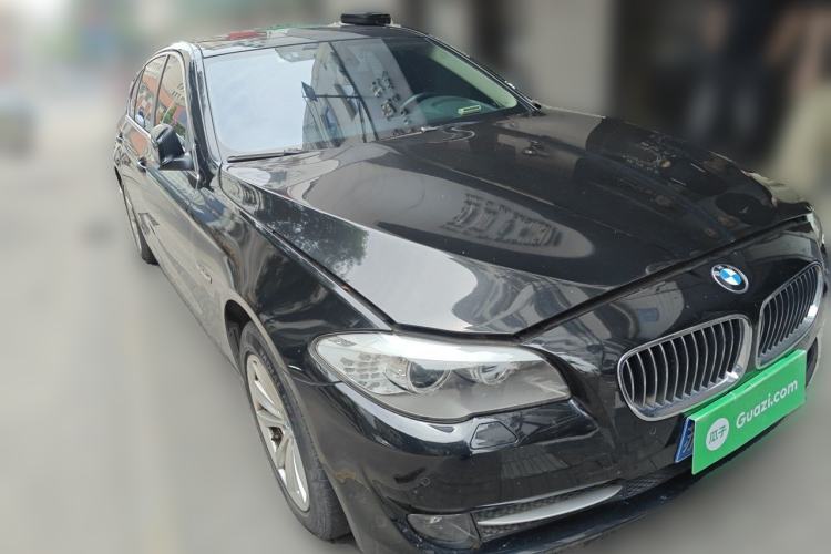 Used BMW 5 Series 2013 520Li Elegant Edition Front Right 45 Deg