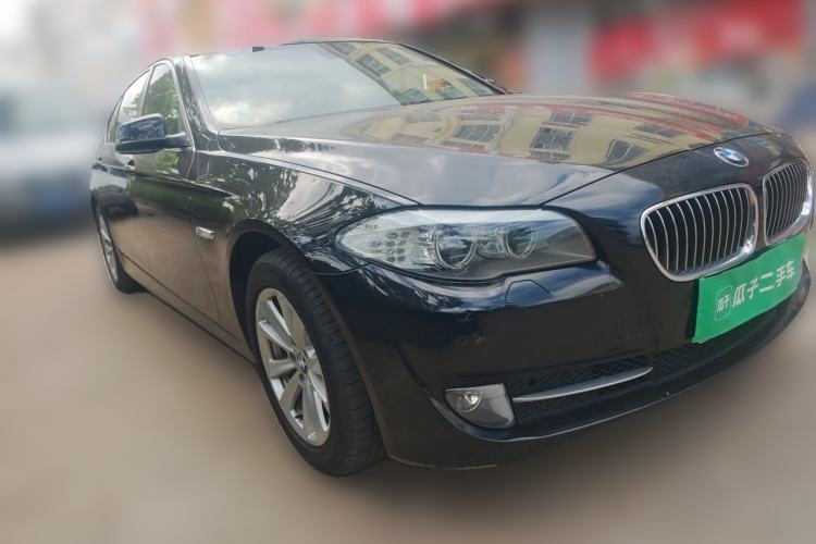 Used BMW 5 Series 2013 525Li Luxury Model Front Right 45 Deg