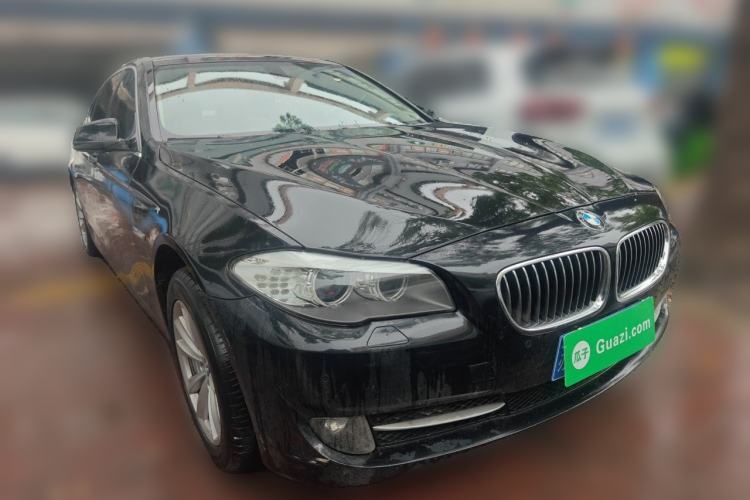 Used BMW 5 Series 2013 525Li Luxury Model Front Right 45 Deg