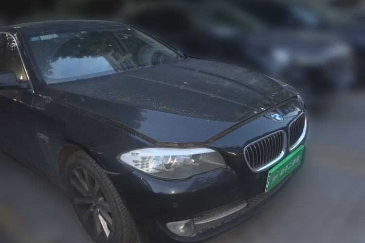Used BMW 5 Series 2013 530Li Luxury Model Front Right 45 Deg