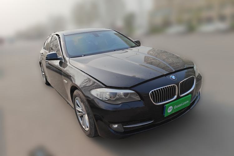 Used BMW 5 Series 2013 525Li Leading Model Front Right 45 Deg