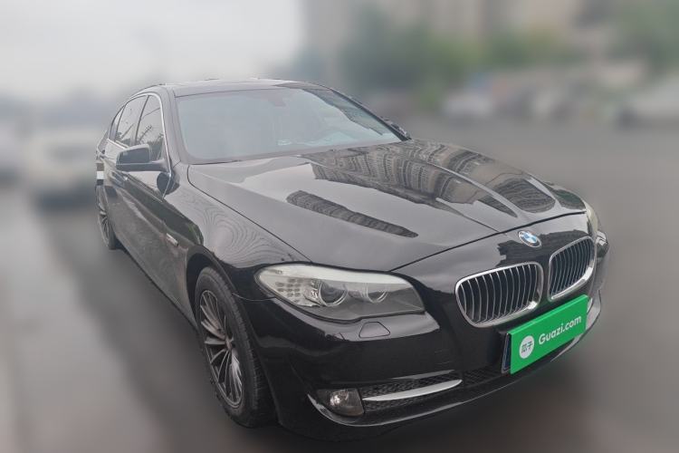 Used BMW 5 Series 2013 525Li Leading Model Front Right 45 Deg
