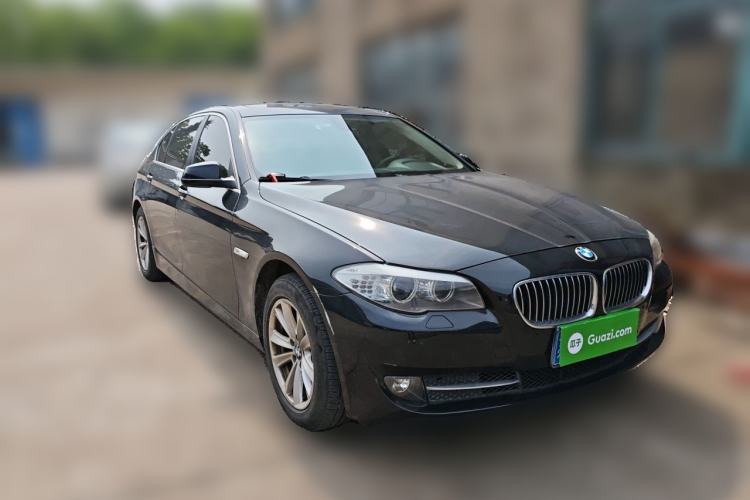 Used BMW 5 Series 2013 525Li Luxury Model Front Right 45 Deg