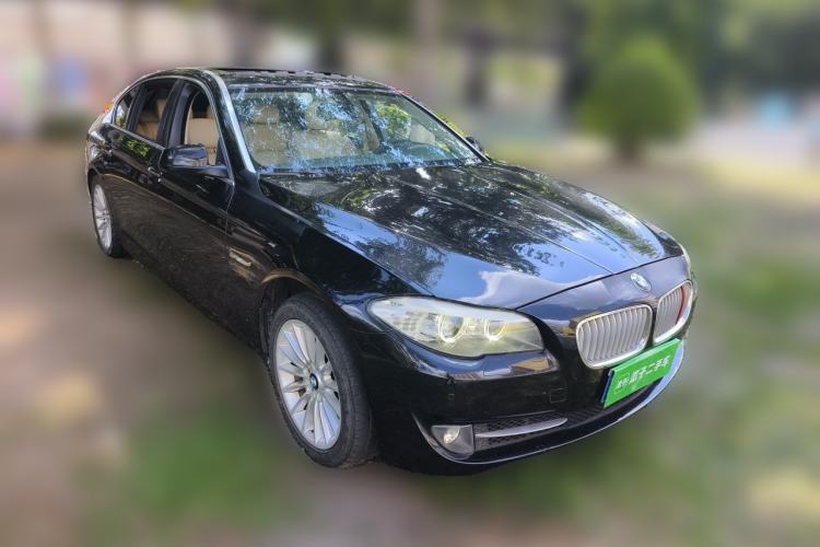Used BMW 5 Series 2013 535Li Leading Model Front Right 45 Deg