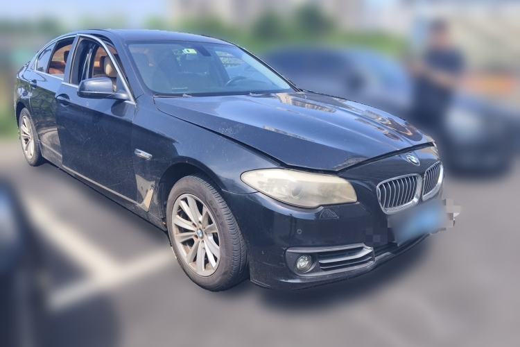 Used BMW 5 Series 2013 520Li Elegant Edition Front Right 45 Deg