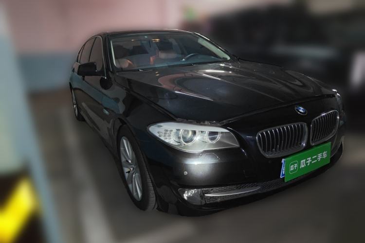 Used BMW 5 Series 2013 530Li Leading Model Front Right 45 Deg