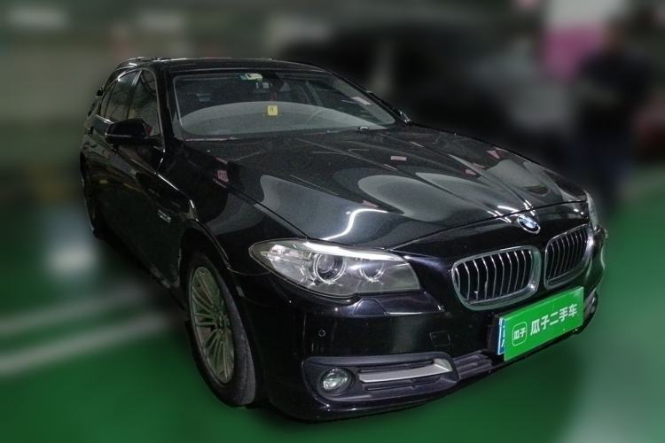 Used BMW 5 Series 2013 525Li Leading Model Front Right 45 Deg