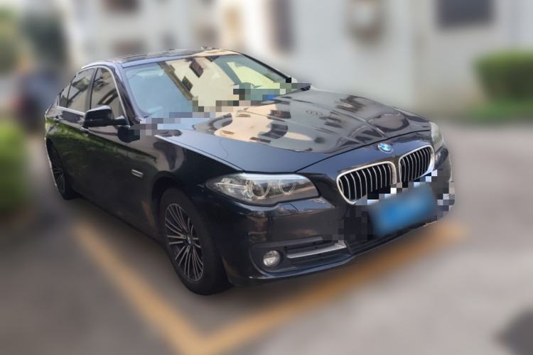 Used BMW 5 Series 2013 525Li Leading Model Front Right 45 Deg