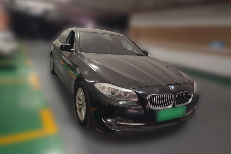 Used BMW 5 Series 2013 525Li Leading Model Front Right 45 Deg