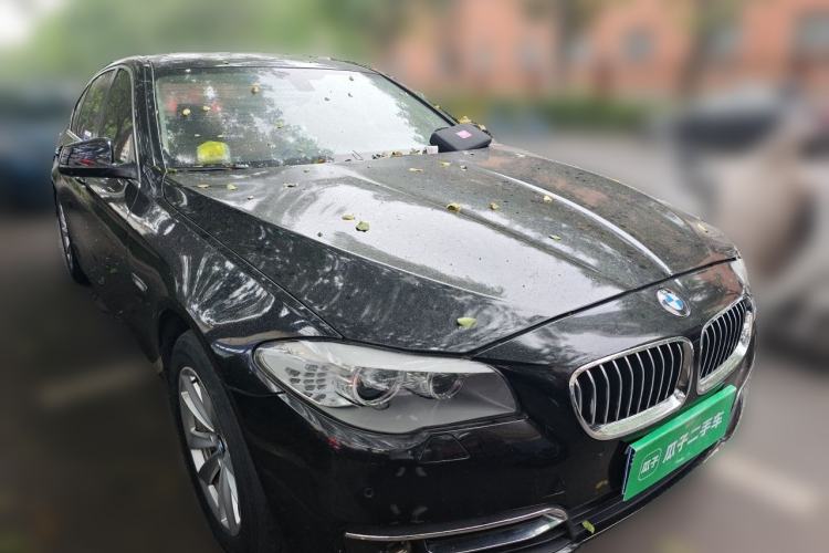 Used BMW 5 Series 2013 520Li Elegant Edition Front Right 45 Deg