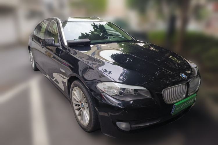 Used BMW 5 Series 2013 535Li Leading Model Front Right 45 Deg