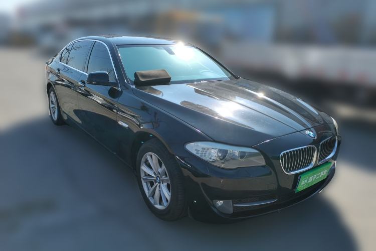 Used BMW 5 Series 2013 525Li Luxury Model Front Right 45 Deg