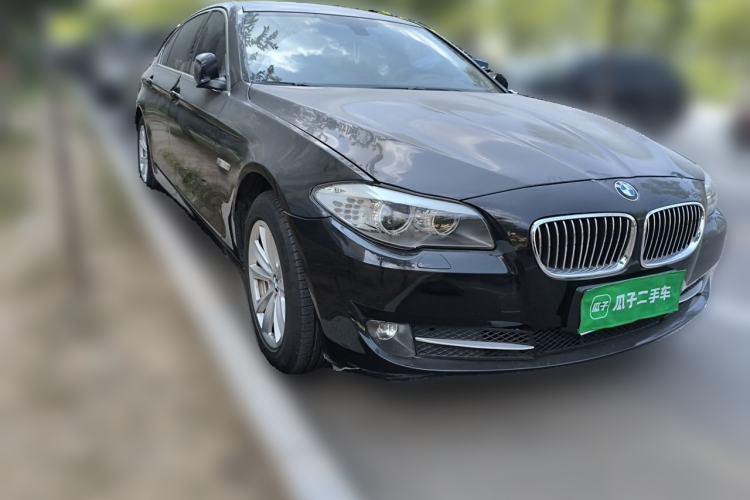 Used BMW 5 Series 2013 525Li Luxury Model Front Right 45 Deg