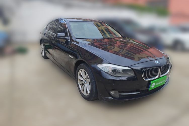 Used BMW 5 Series 2013 525Li Luxury Model Front Right 45 Deg