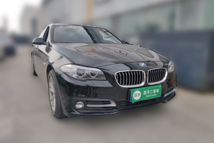 Used BMW 5 Series 2013 520Li Elegant Edition Front Right 45 Deg