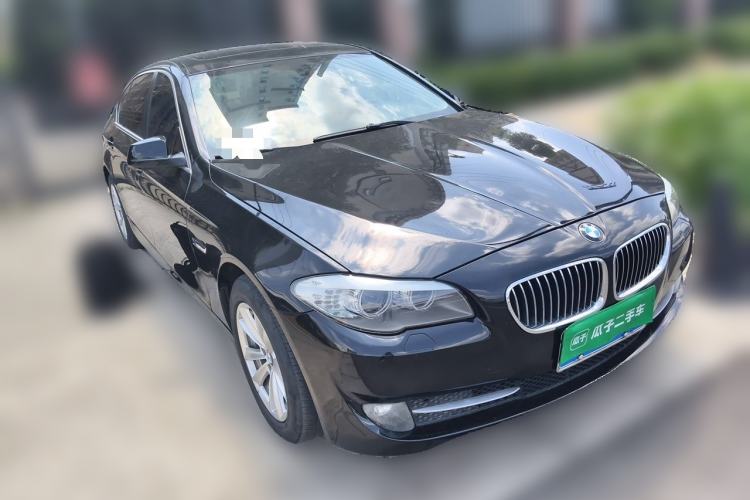Used BMW 5 Series 2013 525Li Luxury Model Front Right 45 Deg