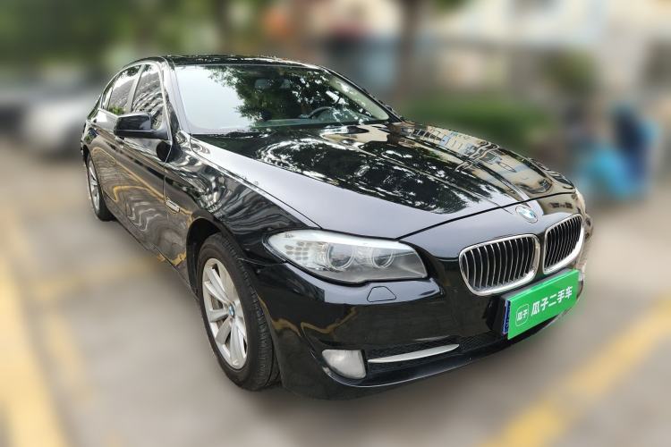 Used BMW 5 Series 2013 520Li Elegant Edition Front Right 45 Deg