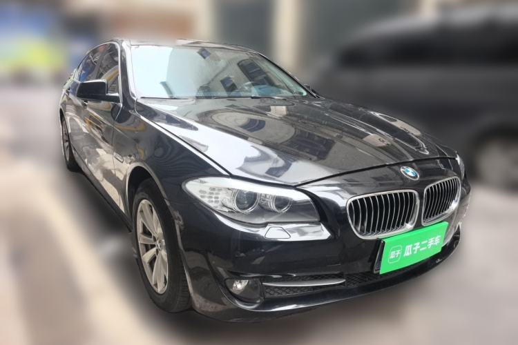 Used BMW 5 Series 2013 525Li Luxury Model Front Right 45 Deg