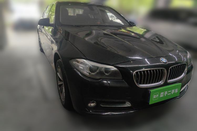 Used BMW 5 Series 2013 520Li Elegant Edition Front Right 45 Deg