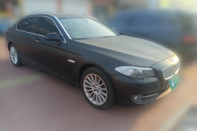 Used BMW 5 Series 2013 535Li Leading Model Front Right 45 Deg