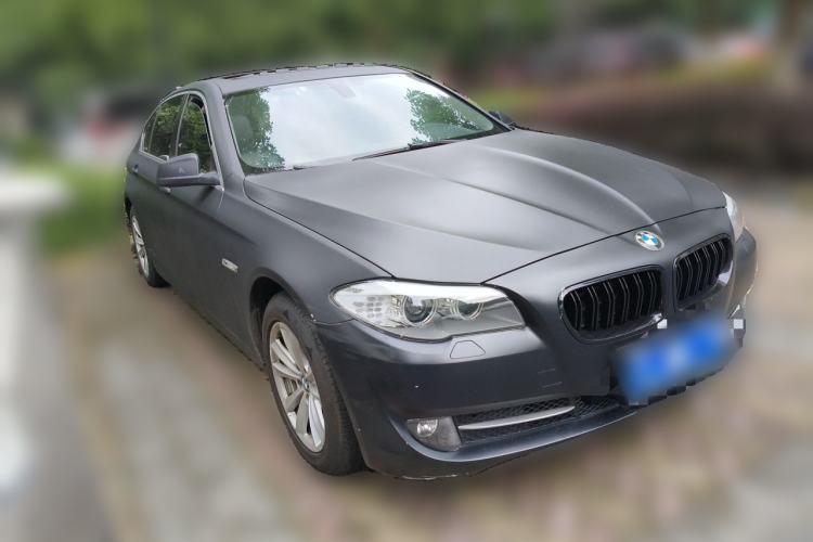 Used BMW 5 Series 2013 525Li Leading Model Front Right 45 Deg