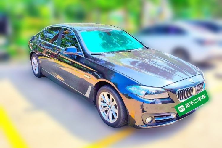 Used BMW 5 Series 2013 525Li Leading Model Front Right 45 Deg